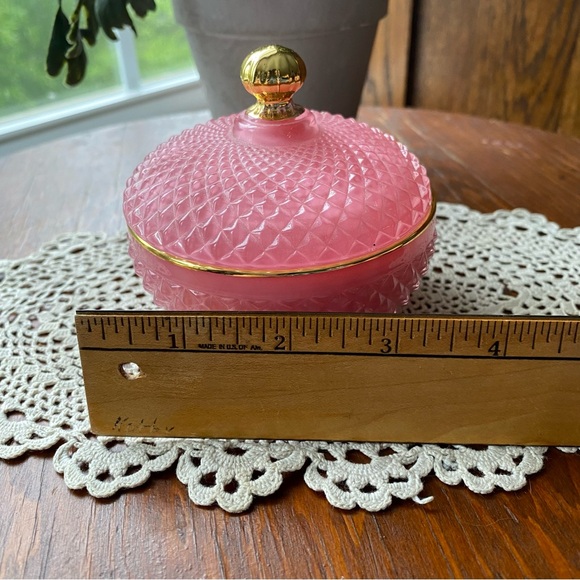 NEW! Elegant Pink Glass Trinket Box with Gold Accents Candle - Picture 4 of 6